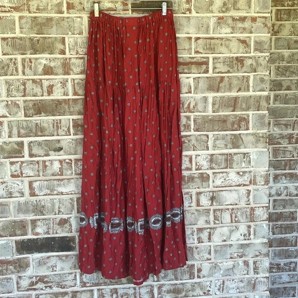 Canadian River Originals Red Vintage Border Gathered Print Maxi Skirt - Picture 4 of 6